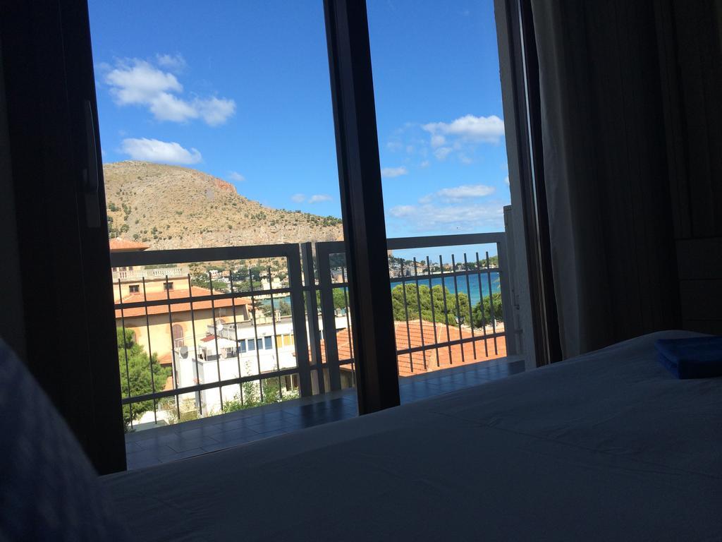 Mondello Luxury Apartment On The Beach Exterior photo